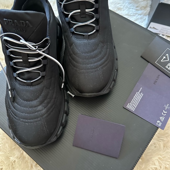 Prada lace-up, low-top platform sneakers. 
Pristine condition - Picture 9 of 11